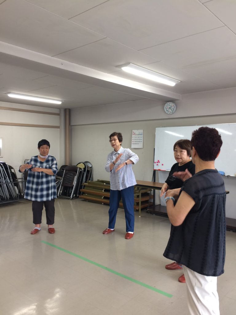 気功体操の様子