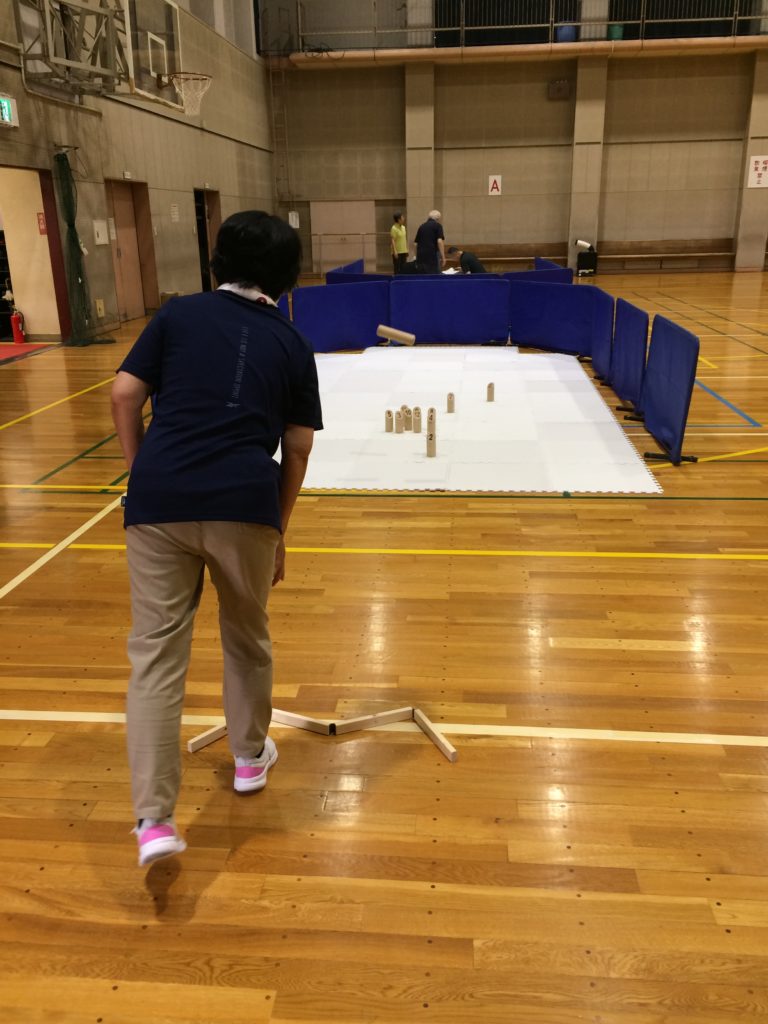 コートは幅4ｍ×長さ10ｍほど